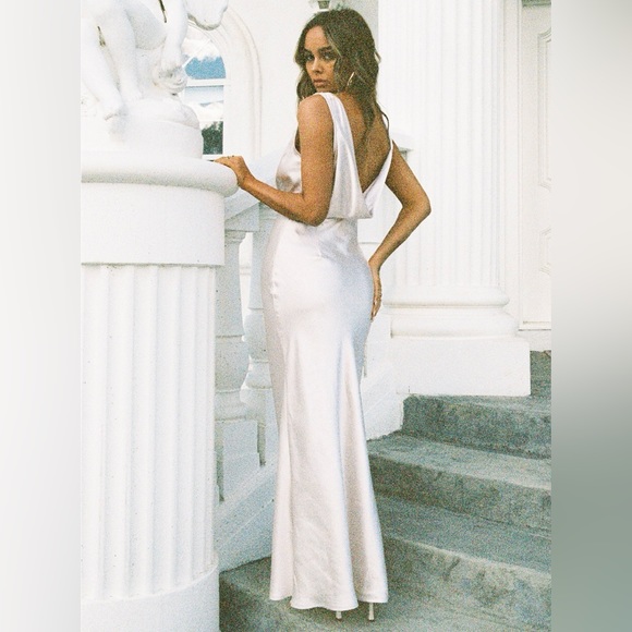 Allegra Maxi Dress Champagne - Picture 4 of 4